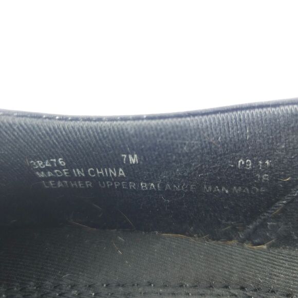 Clarks Bendables Women's 7M Black Leather Upper Stretch Slip On Bootie 38476 - Picture 12 of 12